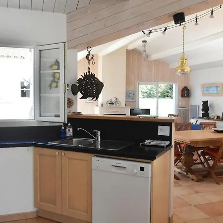 Maison Spacieuse Avec Jardin, Cheminee, Internet Et Lits Faits A L'arrivee - - Fr-1-434-10